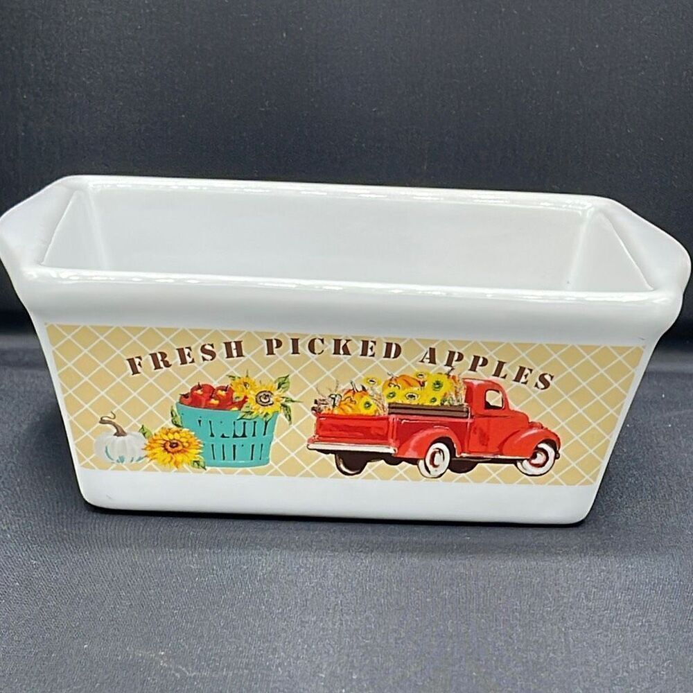 Royal Norfolk small loaf pan with old farm truck scene